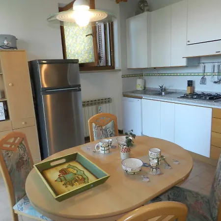 Apartment Il Giardinetto - Regarda Travel